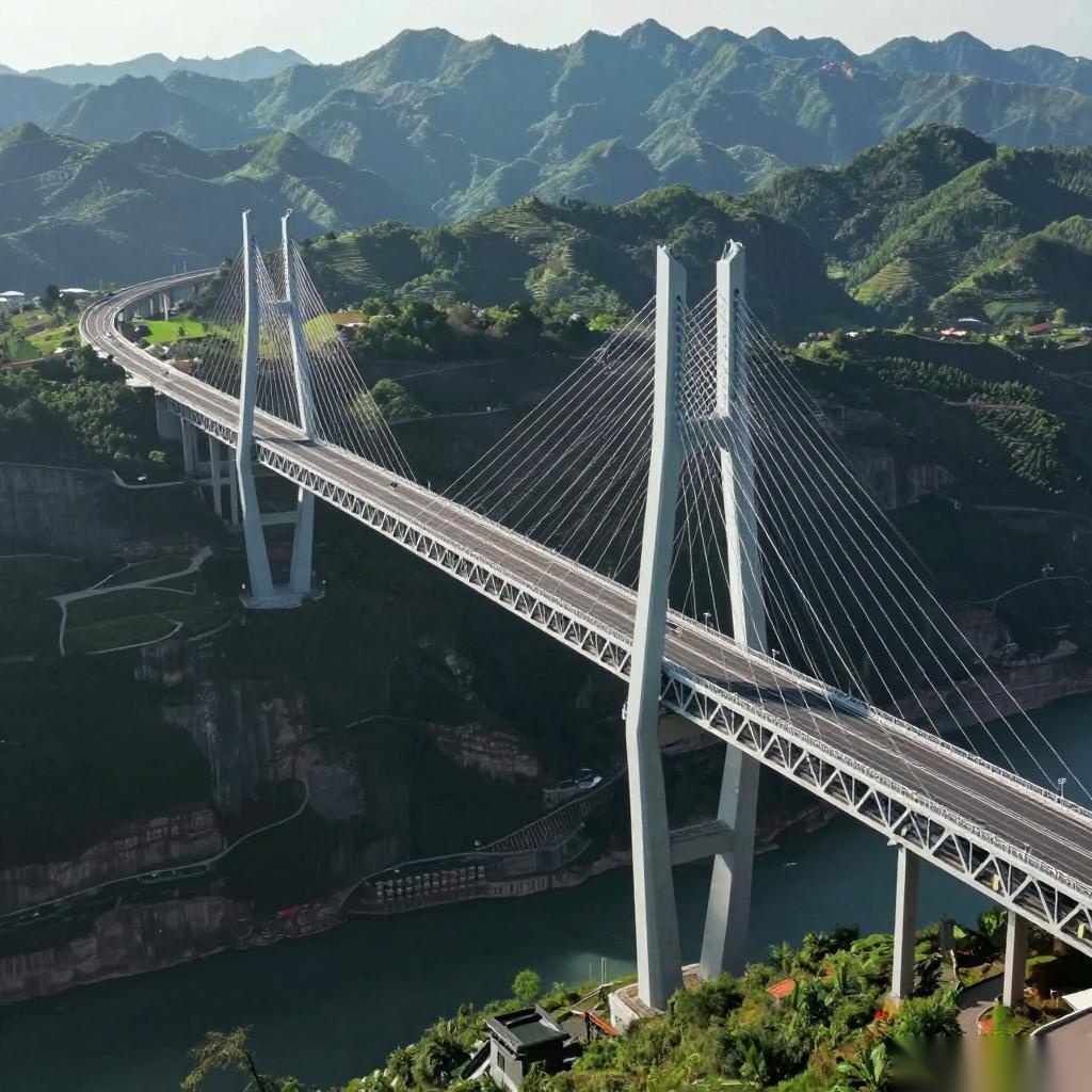 贵州安盘高速天门特大桥技术解析｜桥梁选型全攻略