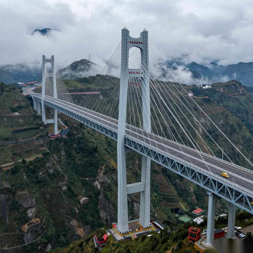 贵州高速公路建设新突破：天门特大桥合龙，山区桥梁施工技术再升级